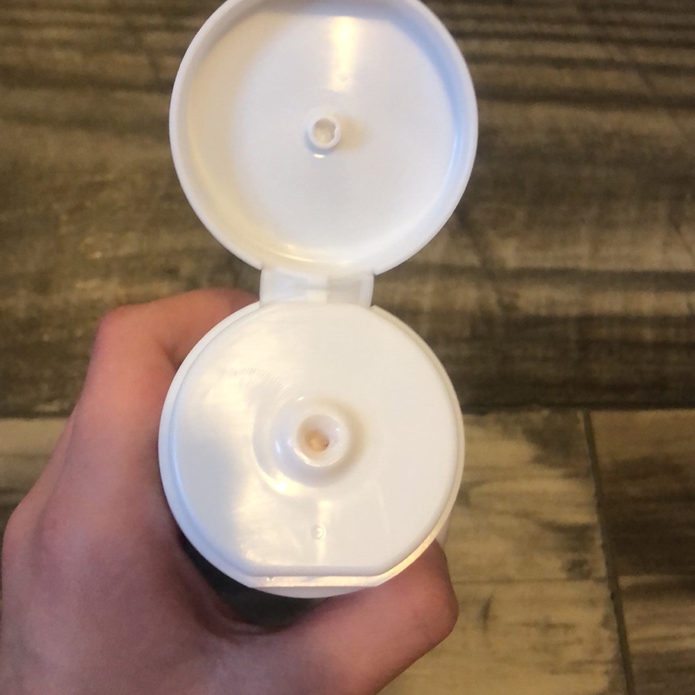 Nakery beauty skintoning body butter in the scent summer petal - Picture 2 of 2